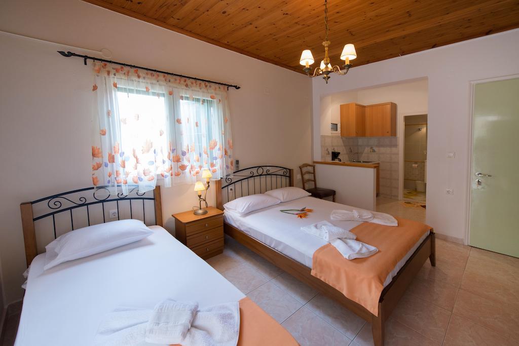 Katerina Holiday Studios Нікіана Номер фото